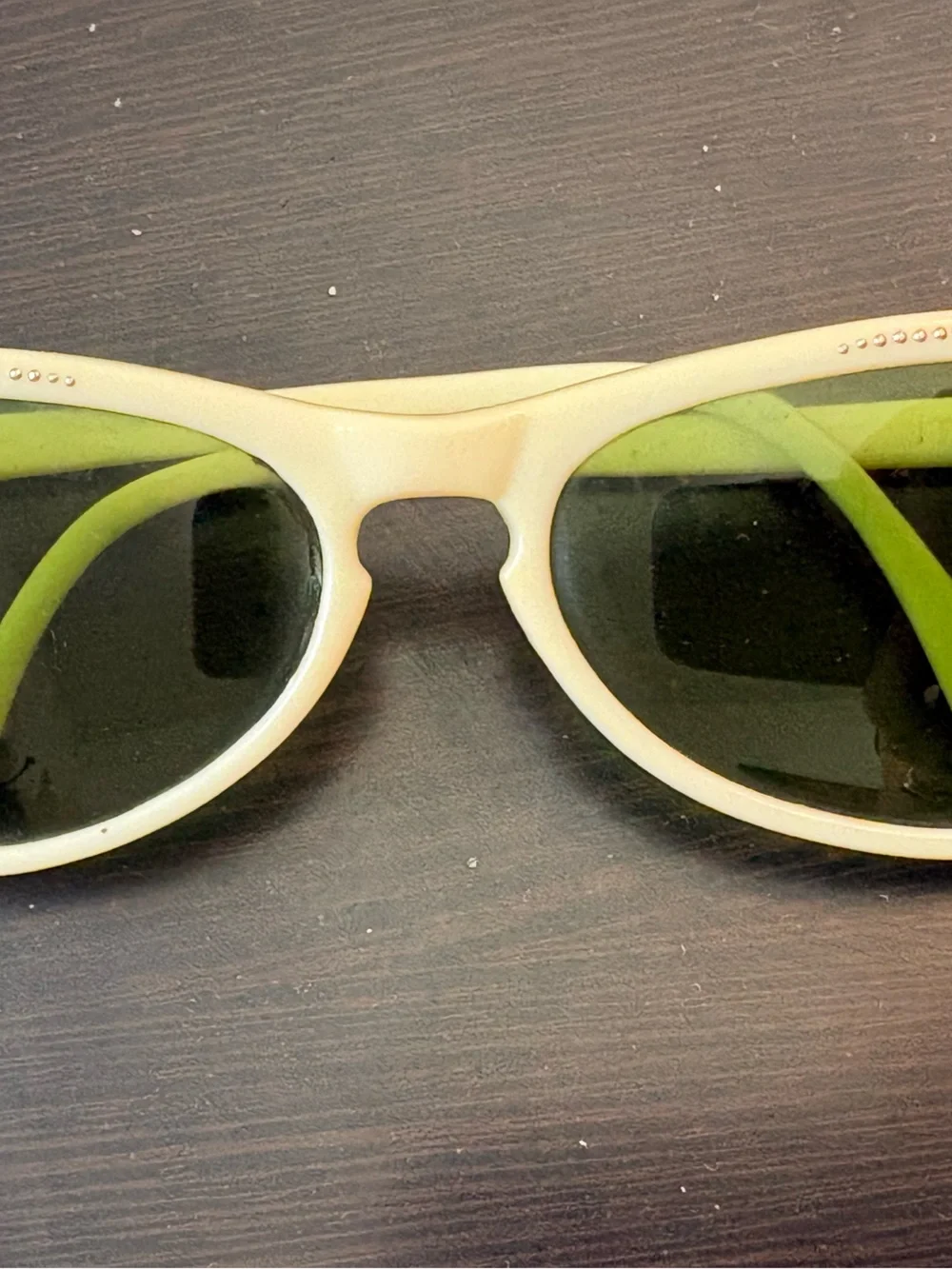 Vtg Italian cat eye sunglasses cream rhinestone accents green lens made in Italy
